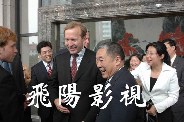 省长接见与布什的弟弟(图2)