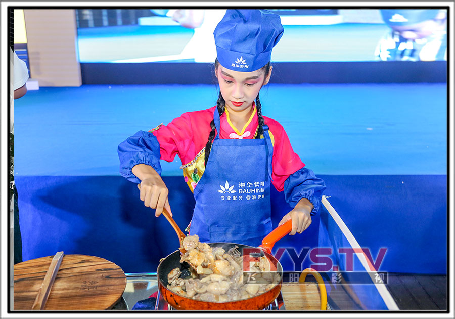 2018港华紫荆“我给妈妈做道菜”第四届全国小厨神烹饪大赛华南西南（武汉）决赛(图6)