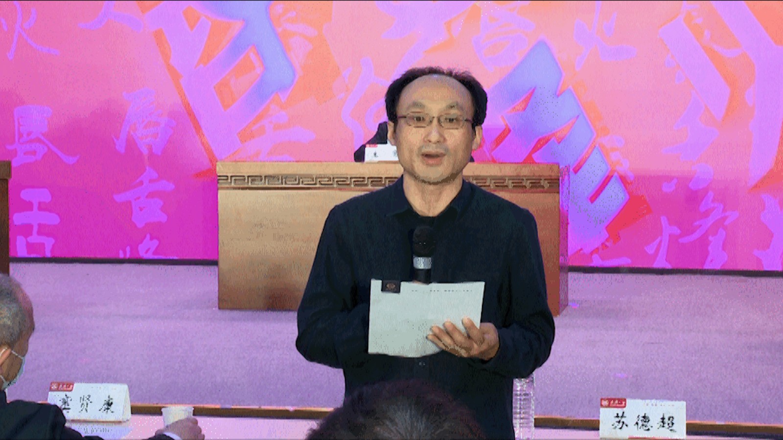 武汉大学第三十三届唇舌烽火辩论赛(图4) 武汉大学第三十三届唇舌烽火辩论赛(图4)